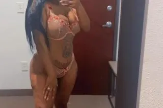 Qk Specials 💦💦🍑 CUM & PLAY🍭🍫🍰 - Image 3